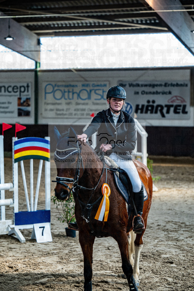 20240309-DOS_6427 | Entdecke hochwertige Reitturnierfotos von Foto Oger. Professionell, emotional und authentisch – jetzt Lieblingsmomente im Shop bestellen.Deutschlandweite Turnierfotografie. - Realisiert mit Pictrs.com