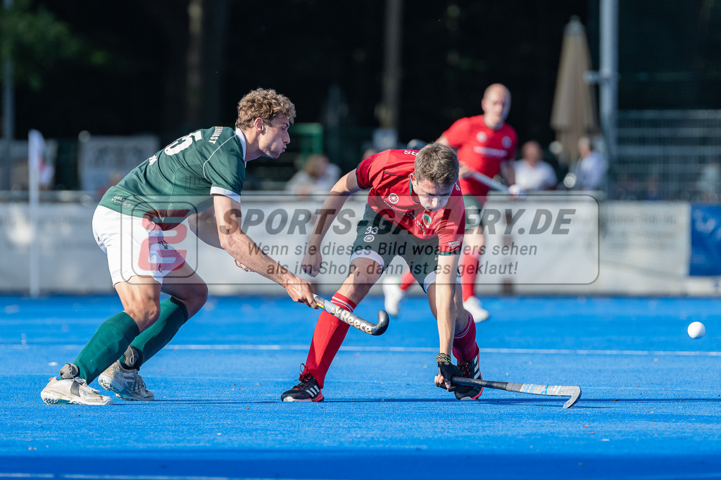 HK_20231007_105199 | 1.Bundesliga Herren Crefelder HTC - Uhlenhorst Mülheim am 7.10.2023 CHTC, Krefeld , Moritz Ludwig ( Uhlenhorst Mülheim #25 ) , Schröder Mika ( Crefelder HTC #33 )