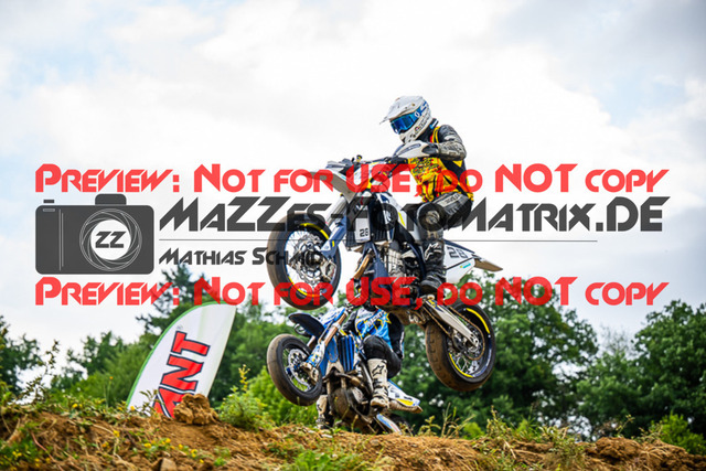 MaZZes_FotoMatrix_230702_0124 | UE40