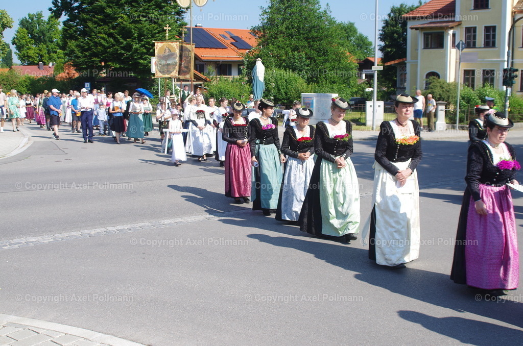 IMGP3341 | fotografiert von Axel PollmannLeonhardi Wallfahrt Benediktbeuern und Murnau, Fronleichnam, Fasching, Landschaft im Loisachtal und Benediktbeuern  - Realisiert mit Pictrs.com