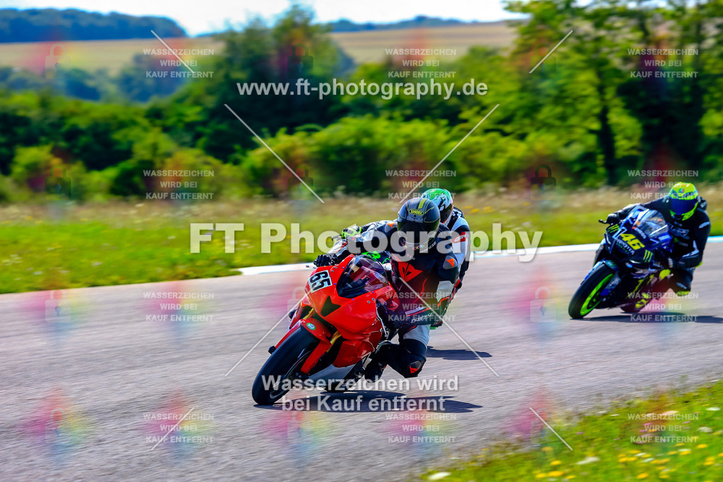 065-5690 | Hier findet Ihr Bilder von Touristenfahrten auf der Nürburgring Nordschleife oder von anderen Veranstaltungen die ich besucht habe. Viel Spass beim Durch Schauen 