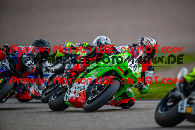 MaZZes_FotoMatrix_240505_6007705_1705 | STK1000