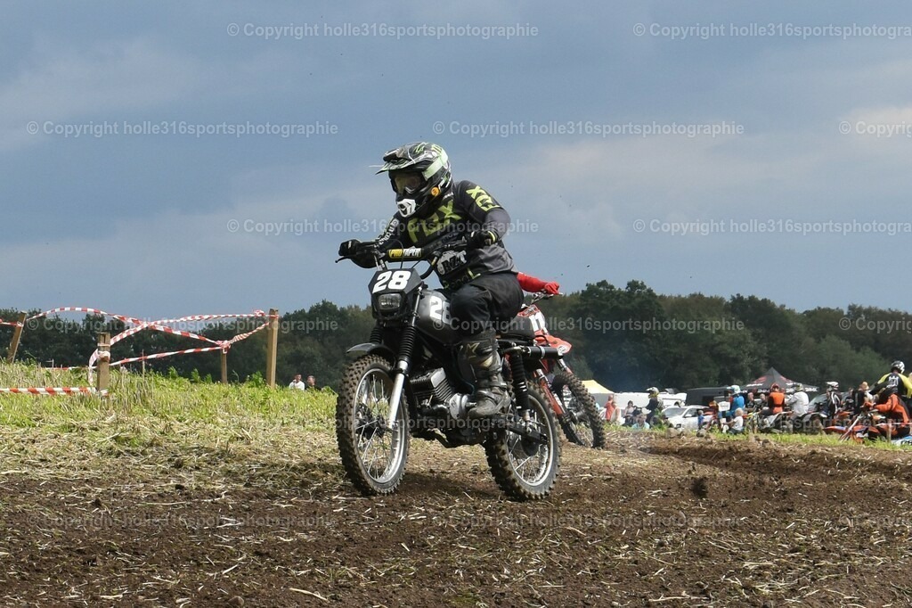 DSC_0055_01 (2) | Sportfotografie , Motorsport, Motoross, Reitsport, Mointainbike, Enduro,
Landschaft , Outdoor, Eventfotografie, Landschaft, Bilder online bestellen - Realisiert mit Pictrs.com