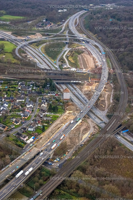 Duisburg231203266 | Luftbild vom Weihnachtshochwasser 2023 am Rhein, der Rhein tritt nach starken Regenfällen über die Ufer,  Obermeiderich, Duisburg, Ruhrgebiet, Niederrhein, Nordrhein-Westfalen, Deutschland