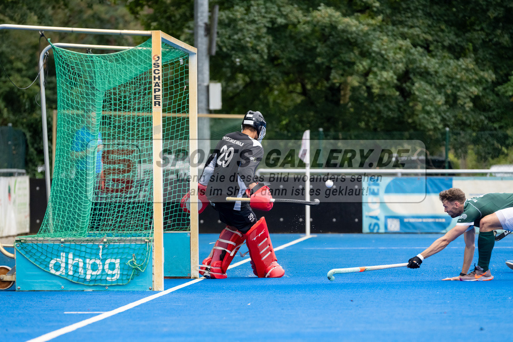 HK_20240915_106537 | 1. Bundesliga Herren Crefelder HTC - Uhlenhorst Mülheim am 15.9.2024 Crefelder HTC , CHTC, Krefeld , Joshua Onyekwue Nnaji Torwart ( Crefelder HTC #29 )