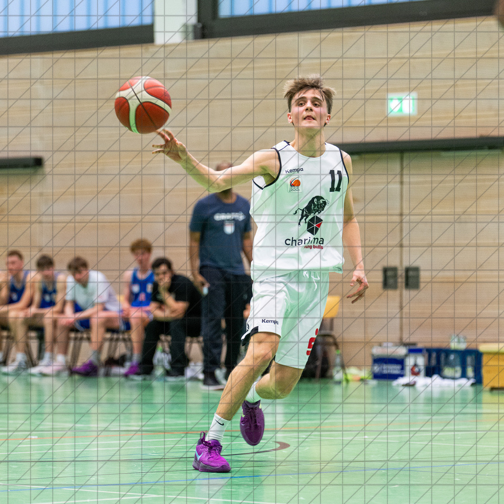 JBBL 24/25 | 21.03.2025 | Charisma Young Bulls vs. Mitteldeutsche Basketball Akademy | JBBL 24/25 | 21.03.2025 | Charisma Young Bulls vs. Mitteldeutsche Basketball Akademy | 1. Runde PlayOffs Gruppe Nord, 2. Spiel - - - - - CREDIT, www.bullenfotos.de, Martin König, Hörner Weg 40, D-49078 Osnabrück, +4917663732967, Nutzung und Weitergabe nur zu den vereinbarten Zwecken. Presseanfragen an Urheber. Alle Rechte beim Urheber. - - - - - - Realisiert mit Pictrs.com