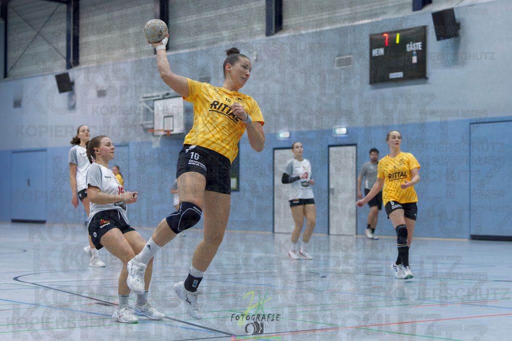 Frauen Oberliga Mitte (HHV); HSG Eibelshausen/Ewersbach - HSG Wettenberg II | Frauen Oberliga Mitte (HHV); HSG Eibelshausen/Ewersbach - HSG Wettenberg II am 13.12.2025 in Steinbrücken (Sporthalle am Hammerweiher)Photo © 2025 - Jörg Heinrich - Realisiert mit Pictrs.com