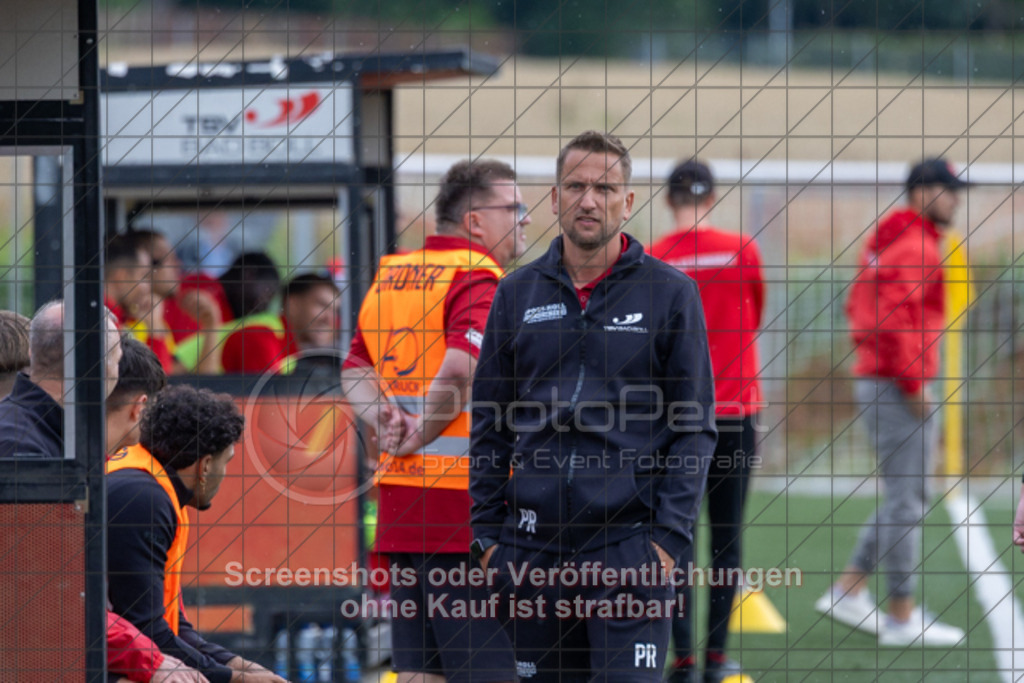 20250726_173800_0046 | Pascal Römpfer Trainer TSV Bad BollTSV Bad Boll (rot/schwarz) vs. TSVGG Plattenhardt (blau/rot), Fussball, DB-Regio-WFW-Pokal - wfv, 1.Runde, Saison 2025/2026, Kunstrasenplatz, Erlengarten 37, 73087 Bad Boll, 26.07.2025 - 17:30 Uhr,Foto: PhotoPeet-Sportfotografie/Peter Harich