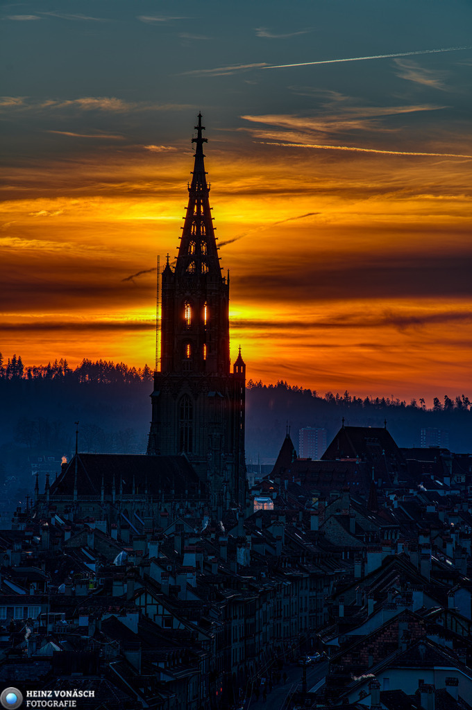 Bern_0027 | Alle Bilder von Heinz Vonäsch Fotografie können alle zu günstigen Preisen gekauft werden! Download der Bilder, Ausdrucke, Postkarten, Tassen T-Shirts, Kalender, Alu- Dibond usw. - Realisiert mit Pictrs.com