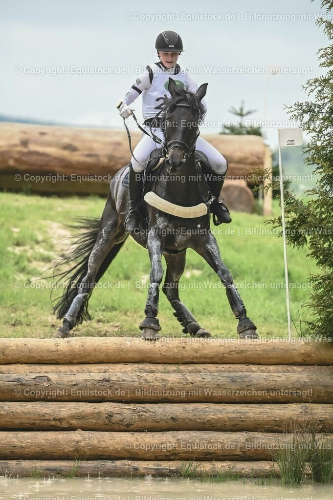 20230513_CCI2_Section2_Gelände_0255 | equistock