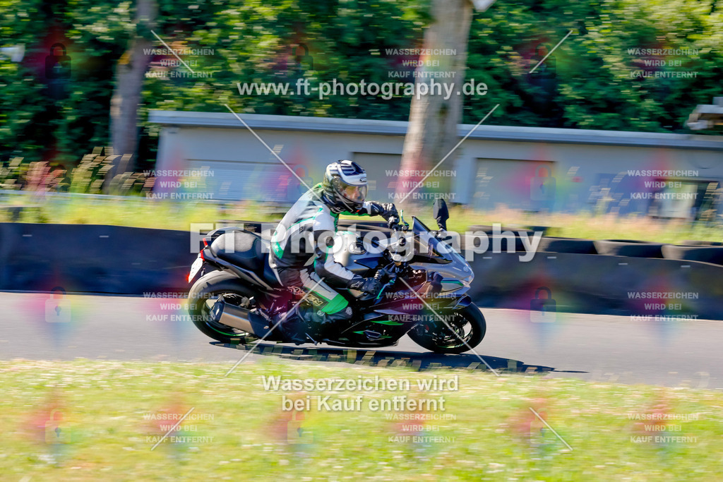 _MOT8953 | Hier findet Ihr Bilder von Touristenfahrten auf der Nürburgring Nordschleife oder von anderen Veranstaltungen die ich besucht habe. Viel Spass beim Durch Schauen 