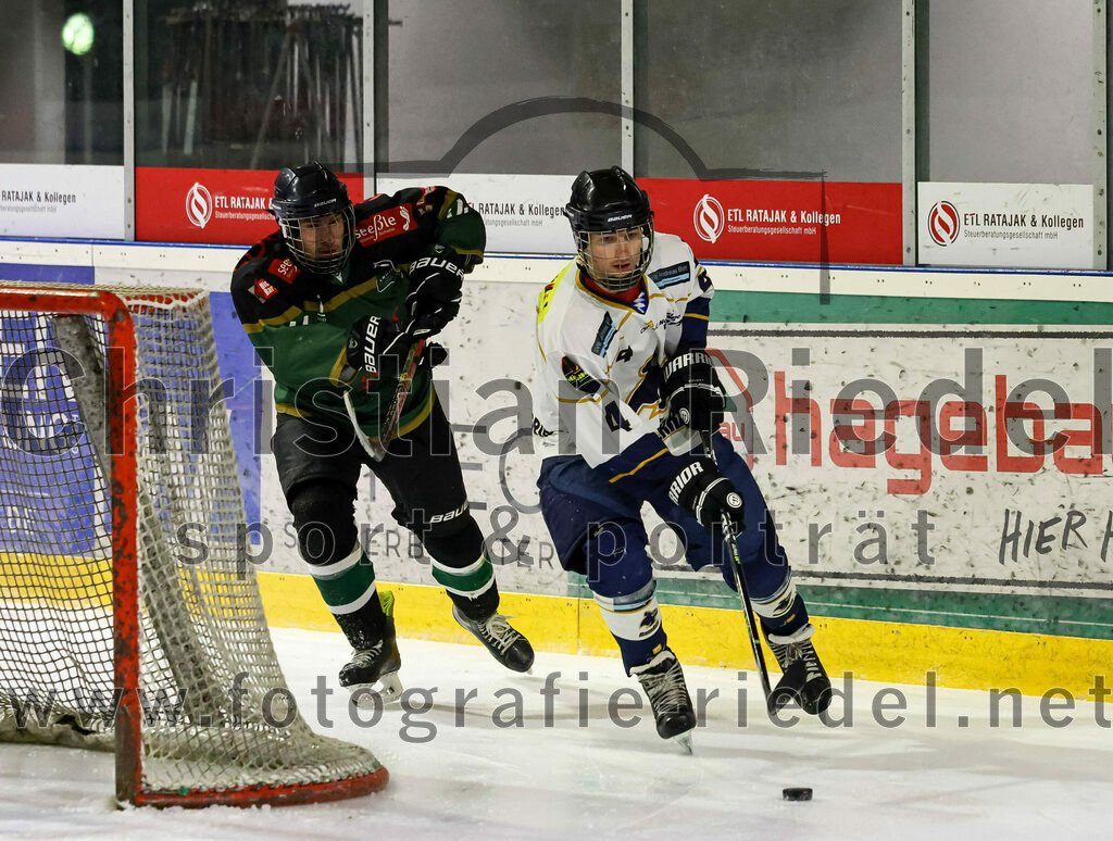 2022-11-26_109_TSV_Erding_gegen_ESC_Geretsried | Erding, Deutschland, 26.11.2022:
Eishockey, Bayernliga U20 2022 / 2023, xx. Spieltag, TSV Erding gegen ESC Geretsried, Endergebnis: 5:3

Michael Noll (ESC Geretsried, #4)

Foto: Christian Riedel / fotografie-riedel.net