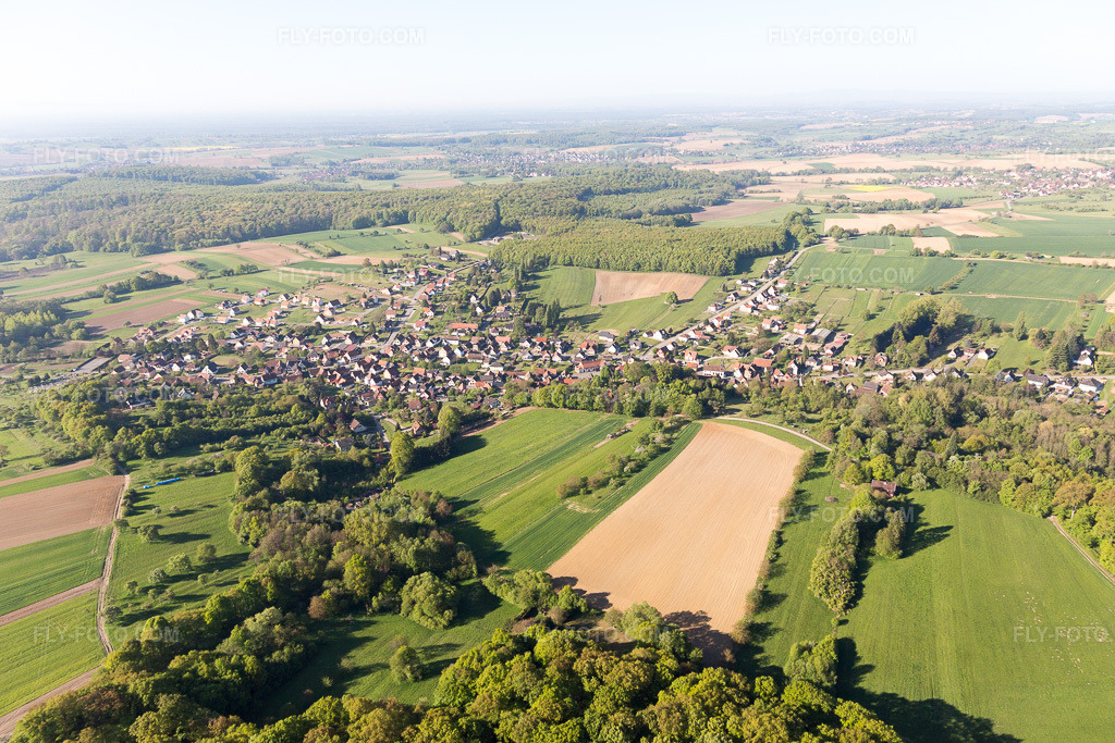 Aerial view: View of the town in Lobsann in the state Bas-Rhin, France. – Photo: IMG_099331.jpg taken on 04/30/2017 by Werner Riehm/FLY-FOTO.com – Resolution of the original: 5472 x 3648 px