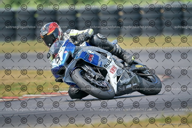 25bt04-1555 | markuskiefer.com - Realisiert mit Pictrs.com