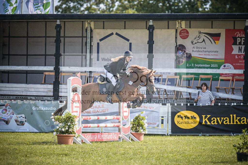 DOS_3267 | Entdecke hochwertige Reitturnierfotos von Foto Oger. Professionell, emotional und authentisch – jetzt Lieblingsmomente im Shop bestellen.Deutschlandweite Turnierfotografie. - Realisiert mit Pictrs.com