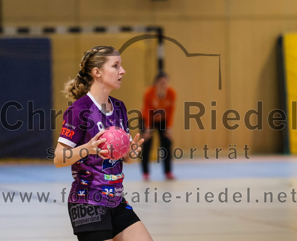 2024-03-23_041_SpVgg_Altenerding_II_gegen_ETSV_09_Landshut | Erding, Deutschland, 23.03.2024:
Handball, Bezirksliga Frauen Altbayern 2023 / 2024, 19. Spieltag, SpVgg Altenerding II gegen ETSV 09 Landshut, Endergebnis: 22:18

Elisabeth Bauschmid (SpVgg Altenerding, #9)

Foto: Christian Riedel / fotografie-riedel.net