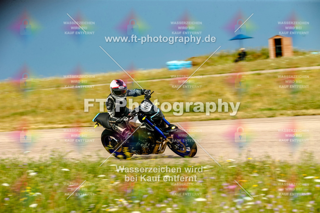 Chambley Juli-0636 | Hier findet Ihr Bilder von Touristenfahrten auf der Nürburgring Nordschleife oder von anderen Veranstaltungen die ich besucht habe. Viel Spass beim Durch Schauen 