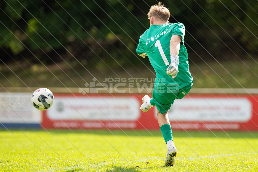 20250920_Picselweb-Fotografie_1R3_0373 | JFV D/A &amp; Stade - VfB Oldenburg0:1 VfB no70:2 VfB no70:3 VfB JFV Eigentor0:4 VfB no70:5 VfB no71:5 JFV no3 Jaric Jimenez-Voss2:5 JFV no9 Janko Sylvester3:5 JFV no16 Damian Elias Mihro Burekovic - Realisiert mit Pictrs.com