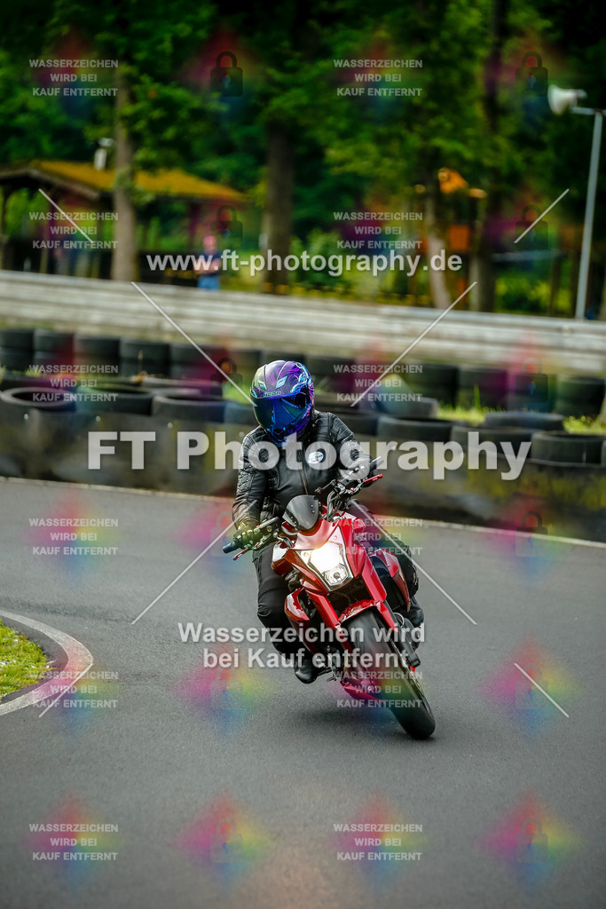 VBK-4123 | Hier findet Ihr Bilder von Touristenfahrten auf der Nürburgring Nordschleife oder von anderen Veranstaltungen die ich besucht habe. Viel Spass beim Durch Schauen 