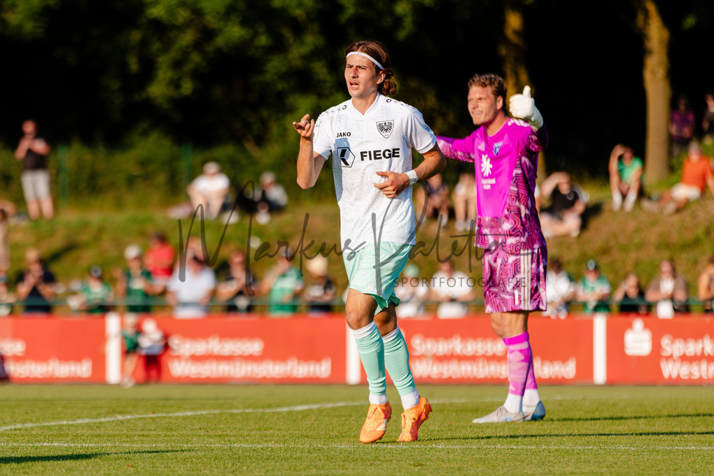 Testspiel, Saison 2026/27: SC Preußen Münster - Kickers Emden | Billerbeck, 10.07.2026: Testspiel, SC Preußen Münster gegen Kickers Emden auf der Anlage des DJK Billerbeck in Billerbeck. Foto: sportfotografie.ms | Markus Paletta - Realisiert mit Pictrs.com