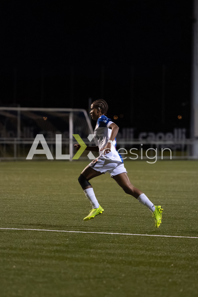 Fußball I Frauen I Saison 2025-2026 I AXA Women's Super League | Women I 14. Spieltag I Grasshoppers Club Zürich - FC Luzern I 14.02.2026 | 37 Sury Lamontana Charon (IT) (GC Zürich) – Angriff - Realisiert mit Pictrs.com