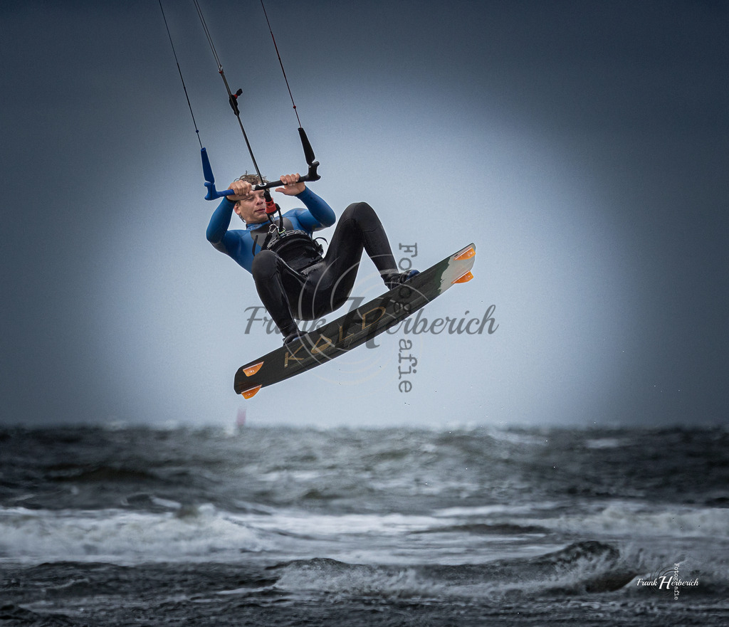 _X0A2297 | Frank Herberich Fotografie, Frank Herberich, Fotografie, Hochzeit, Portrait, St. Peter Ording, Ording, Westerhever, Nordsee, Frank Fotografie, Hardheim,  Odenwald,Walldürn, Band,Eventfotografie - Realisiert mit Pictrs.com
