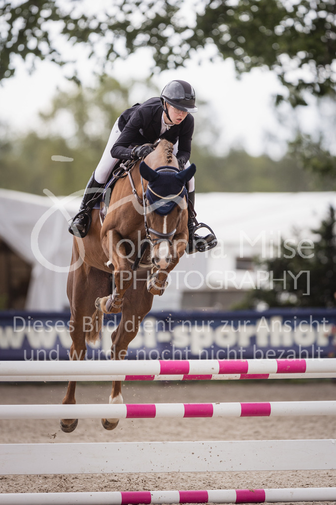 230516_Mühlen_03SprPf-A-405 | Deine schönsten Turniermomente als professionelle Fotos! Entdecke hochwertige Pferdesport-Fotografie im Online-Shop. Jetzt Fotos finden & bestellen!