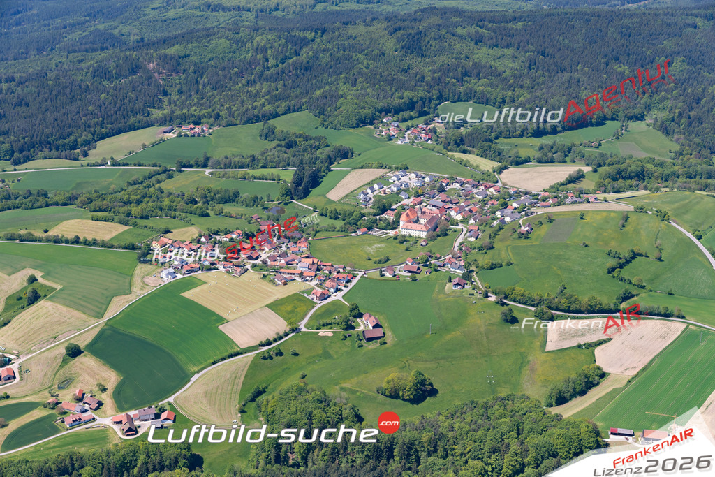 Die Luftaufnahme frauenzell - Brennberg wurde 2021 mittels Flugzeug (keine Drohne) erstellt. Hohe Auflösung -für große Poster und Wandbilder geeignet!