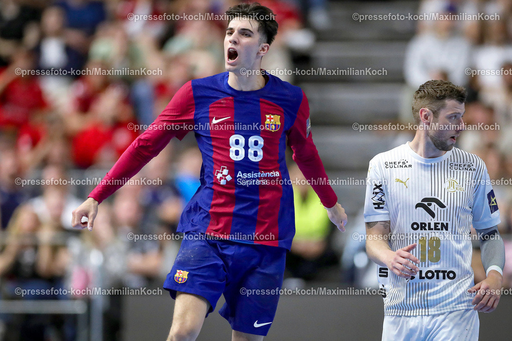 KoeEHF08062402062 | 08.06.2024, Köln, Handball, TruckScout24 EHF FINAL4, Machineseeker Champions League Men, Lanxess-Arena, Halbfinale, THW Kiel - FC Barcelona: Petar Cikusa Jelicic (FC Barcelona) jubelnd