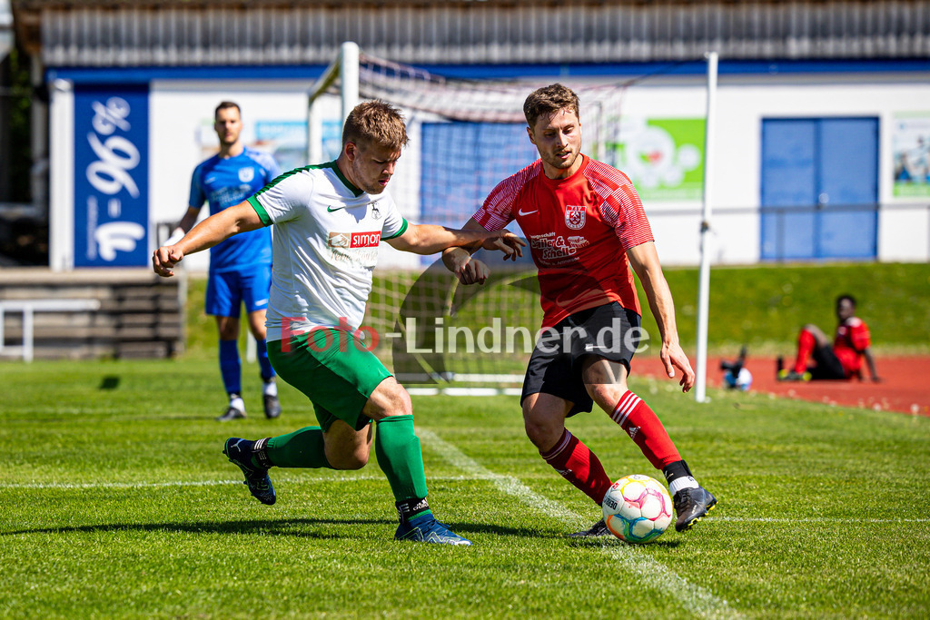 TSV Peißenberg vs Lenggrieser SC | Abstiegs Qualifikationsrunde Kreisliga Gruppe C, TSV Peißenberg vs Lenggrieser SC, 20240504,
Auf der Linie,
2024-05-04 in Peißenberg (Sportplatz Peißenberg)
Michael SCHNADERBECK (LSC 11), Thomas VOELKLE (TSVP 15)
Copyright: WolfgangxLindner www.foto-lindner.de