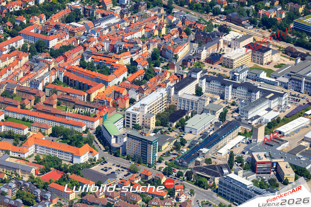 Die Luftaufnahme der Stadt Jena wurde vom UL-Flugzeug heraus erstellt ( keine Drohne )- hohe Auflösung für beste Qualität