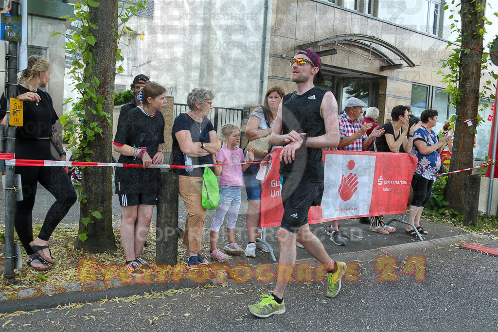 220625_1707_EX1_6149 | Sportfotografie im Rhein-Sieg Kreis, Köln, Bonn, NRW, Rheinland Pfalz, Hessen, etc. Unser Tätigkeitsfeld umfasst den Laufsport vom Volkslauf über den Marathon, Duathlon, Triathon bis zum Ultralauf wie Kölnpfad Ultra oder Schindertrail.
