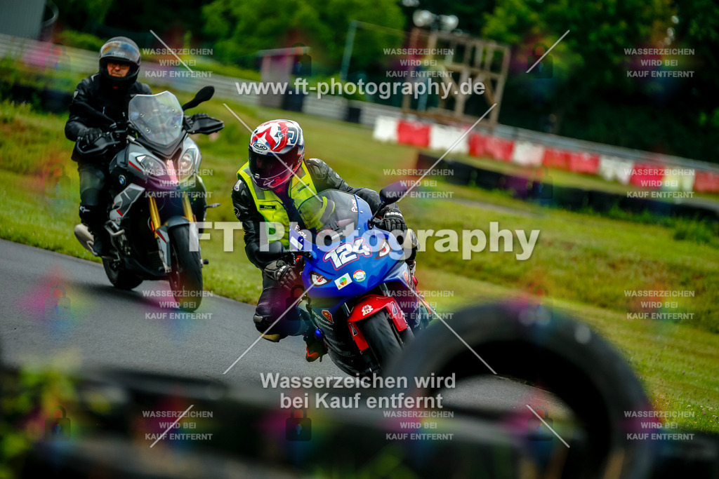 VBK-3801 | Hier findet Ihr Bilder von Touristenfahrten auf der Nürburgring Nordschleife oder von anderen Veranstaltungen die ich besucht habe. Viel Spass beim Durch Schauen 