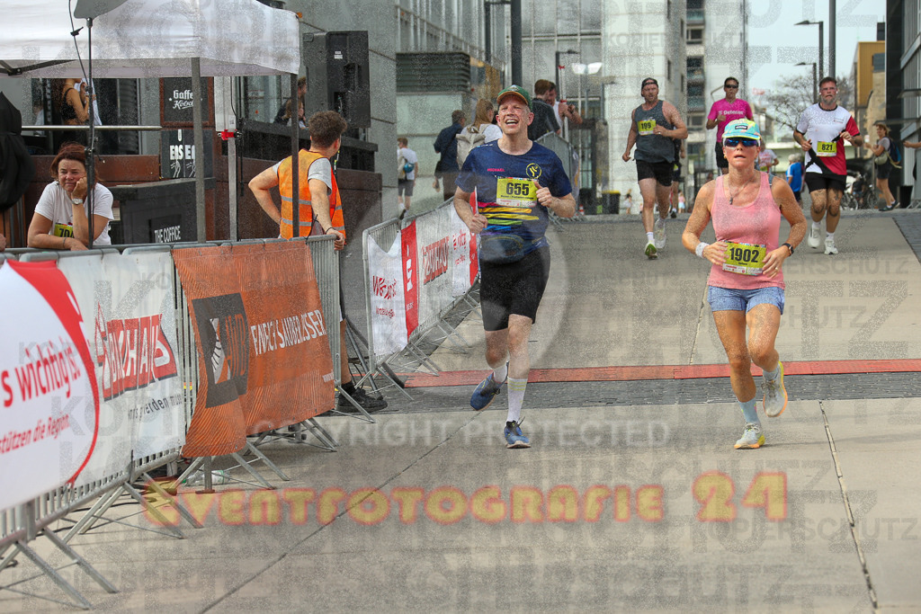 250920_1524_EX1_9294 | Sportfotografie im Rhein-Sieg Kreis, Köln, Bonn, NRW, Rheinland Pfalz, Hessen, etc. Unser Tätigkeitsfeld umfasst den Laufsport vom Volkslauf über den Marathon, Duathlon, Triathon bis zum Ultralauf wie Kölnpfad Ultra oder Schindertrail.