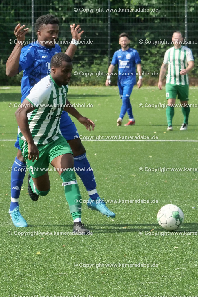 Fußball : Bezirksliga : TV Voerde - FC Sterkrade 72 | Fußball : Bezirksliga : TV Voerde - FC Sterkrade 72 am 25.05.2025 in Voerde - Realisiert mit Pictrs.com