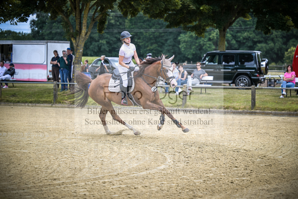 DOS_0656 | Entdecke hochwertige Reitturnierfotos von Foto Oger. Professionell, emotional und authentisch – jetzt Lieblingsmomente im Shop bestellen.Deutschlandweite Turnierfotografie. - Realisiert mit Pictrs.com