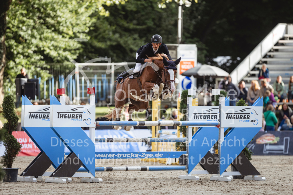 240915_OWLCh_Youngster6y-534 | Deine schönsten Turniermomente als professionelle Fotos! Entdecke hochwertige Pferdesport-Fotografie im Online-Shop. Jetzt Fotos finden & bestellen!