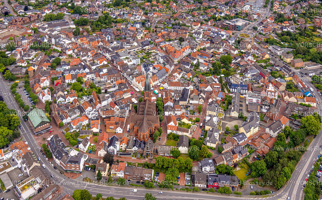 Haltern220604363 | Luftbild, Altstadt mit kath. Kirche St. Sixtus, Haltern-Stadt, Haltern am See, Ruhrgebiet, Nordrhein-Westfalen, Deutschland