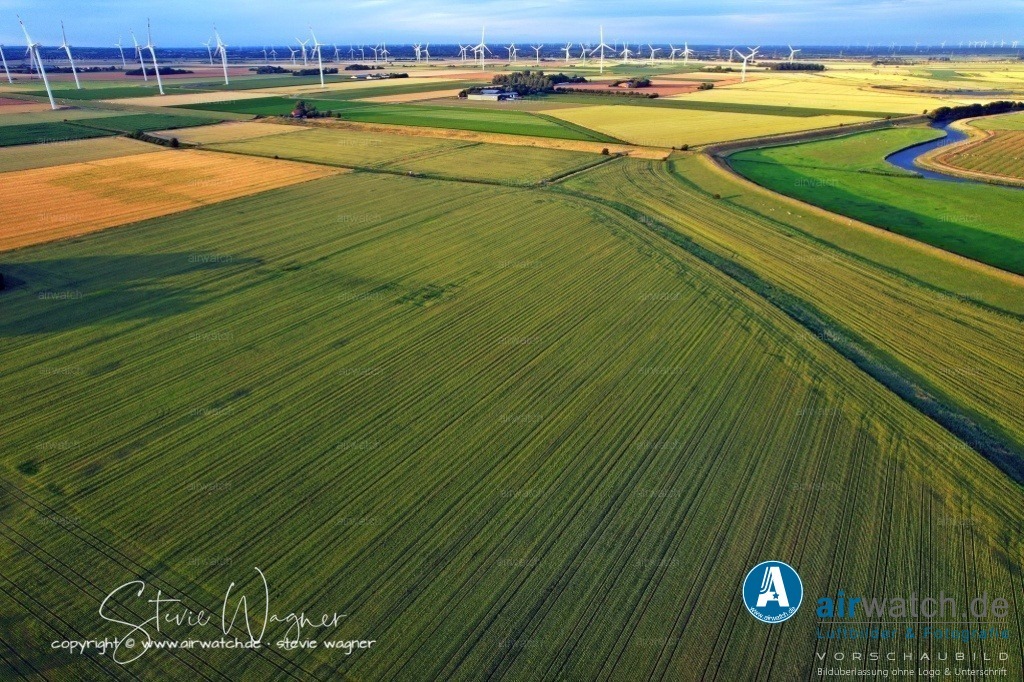 HattstedterKoog  & BeltringharderKoog | Entdecken Sie atemberaubende Luftbilder und Fotografien auf airwatch.de - Tauchen Sie ein in eine Welt voller faszinierender Aufnahmen aus der Vogelperspektive.