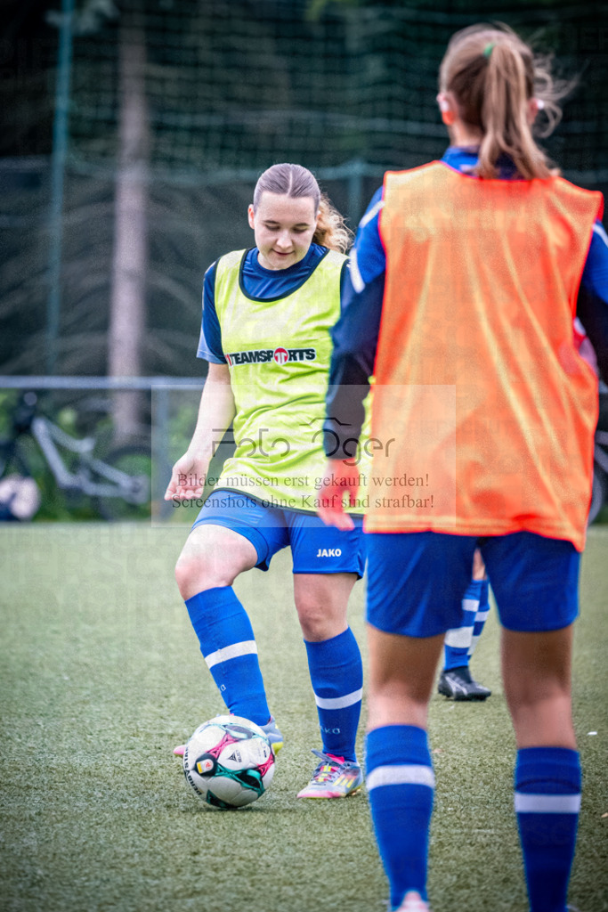 SG Holzhausen / Schölerberg / TuS Nahne - SV Harderberg | Fr.-BZP Weser-Ems · SG Holzhausen / Schölerberg / TuS Nahne - 1. Damen · Sportplatz Auf dem Volke - Realisiert mit Pictrs.com