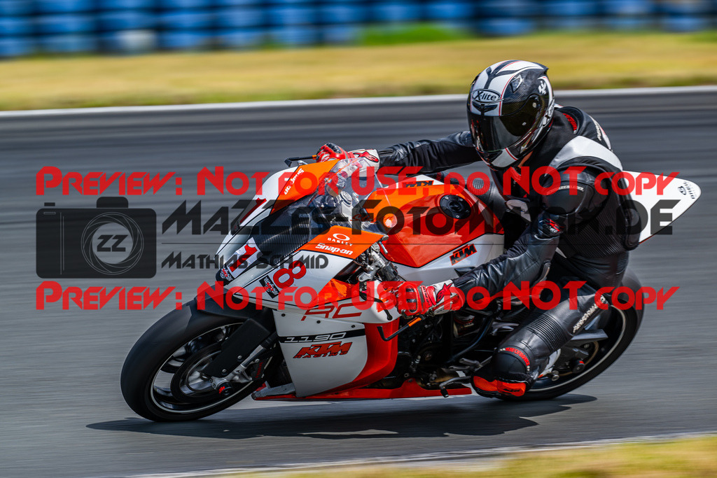 MaZZes_FotoMatrix_240724_6007705_9220 | ROT