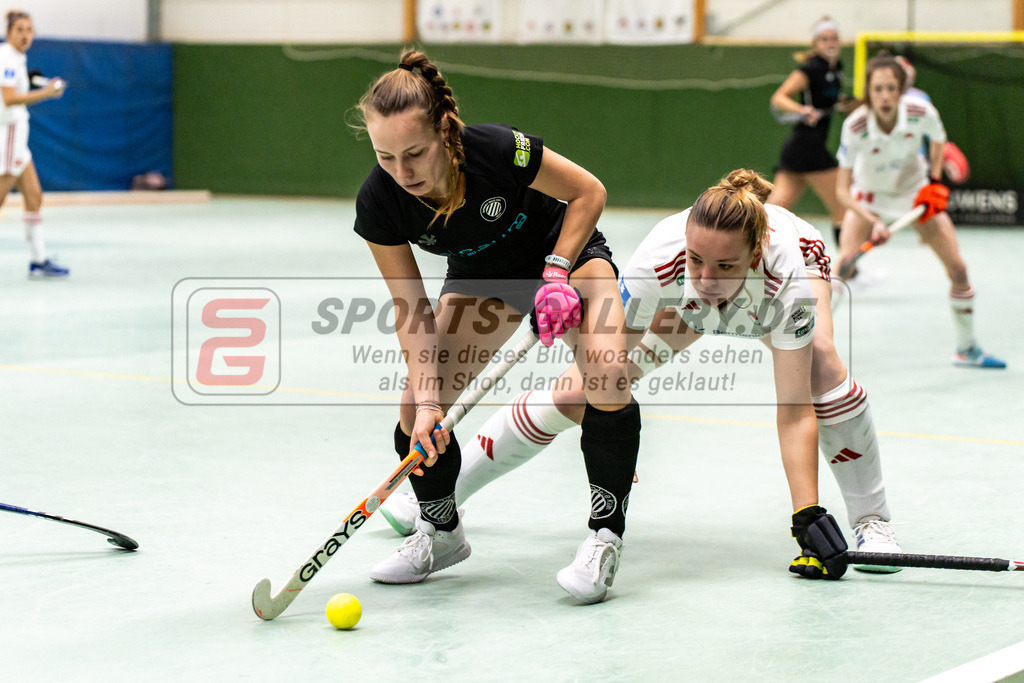 SFE_20250112_0039 | Köln, Deutschland, 12.01.2025:  ßHockey 1. Bundesliga Damen Rot-Weiss Köln - Schwarz-Weiß Köln im KTHC Stadion Rot-Weiss Köln Tennis and Hockey Club am 12.01.2025 in Köln, Deutschland. (Foto von Stephan Fehrmann)Köln, Germany, 12.01.2025: ßHockey 1. Bundesliga Damen Rot-Weiss Köln - Schwarz-Weiß Köln in KTHC Stadion Rot-Weiss Köln Tennis and Hockey Club at 12.01.2025 in Köln, Deutschland. (Foto from Stephan Fehrmann)