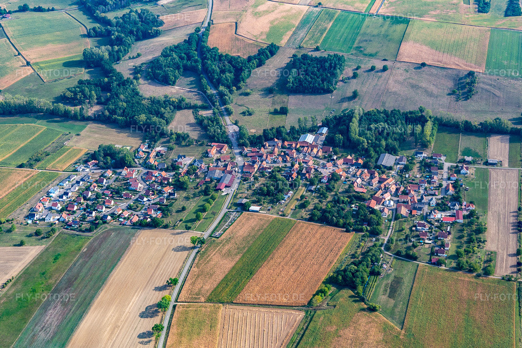 Luftbild:  in Ingolsheim im Bundesland Bas-Rhin in Frankreich. Foto: IMG_134290.jpg vom 29.08.2022 durch Werner Riehm/FLY-FOTO.deWWW.CC-PAYS-WISSEMBOURG.FR