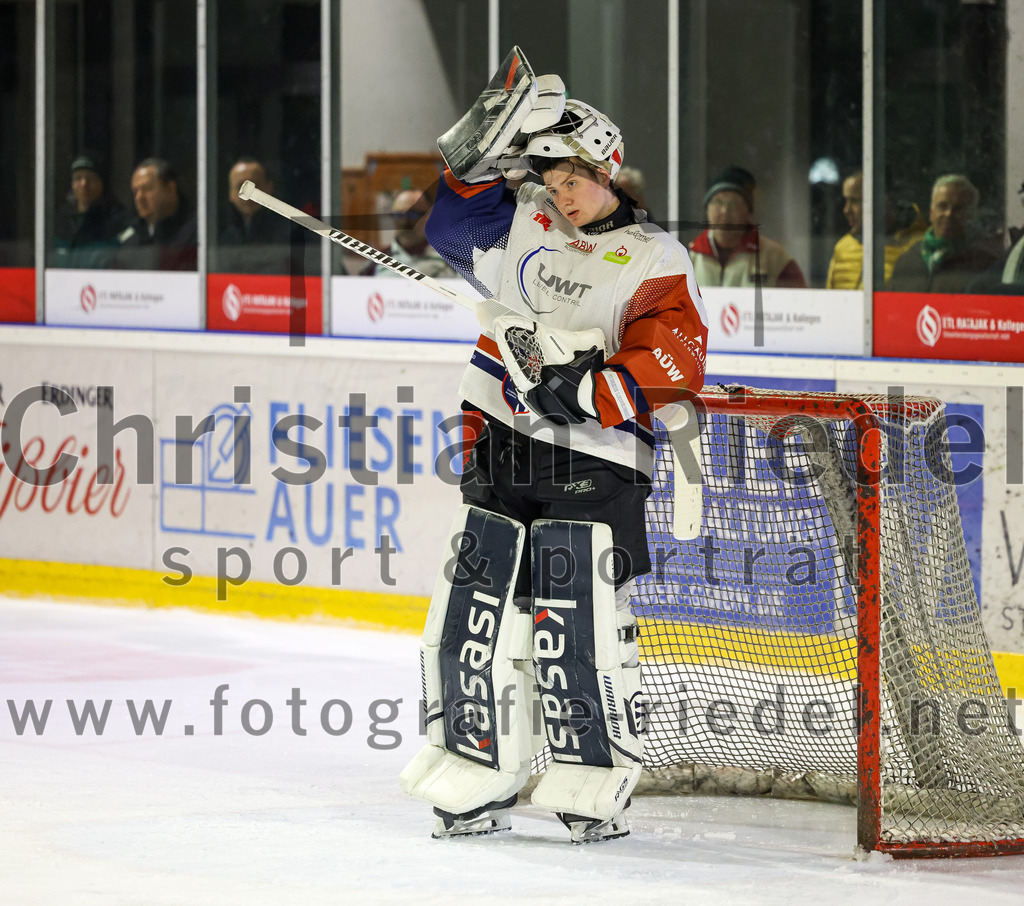 2023-03-07_125_TSV_Erding_gegen_ESC_Kempten | Erding, Deutschland, 07.03.2023:
Eishockey, Bayernliga Playoffs 2022 / 2023, Viertelfinale, TSV Erding gegen ESC Kempten, Endergebnis: 9:3

Torwart David Blaschta (ESC Kempten, #1)

Foto: Christian Riedel / fotografie-riedel.net