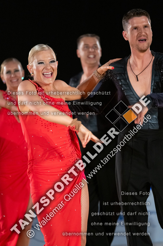 20250504-10260 | Hier finden Sie Tanz Bilder vom Latein und Standard Formationen tanzen. Sportbilder vom Tanzsport. Schöne Fotos und von Weltmeisterschaft, Europameisterschaft, Bundesliga, Regionalliga, Oberliga und Landesliga sowie von GOC Stuttgart, DanceComp, WM Bremen