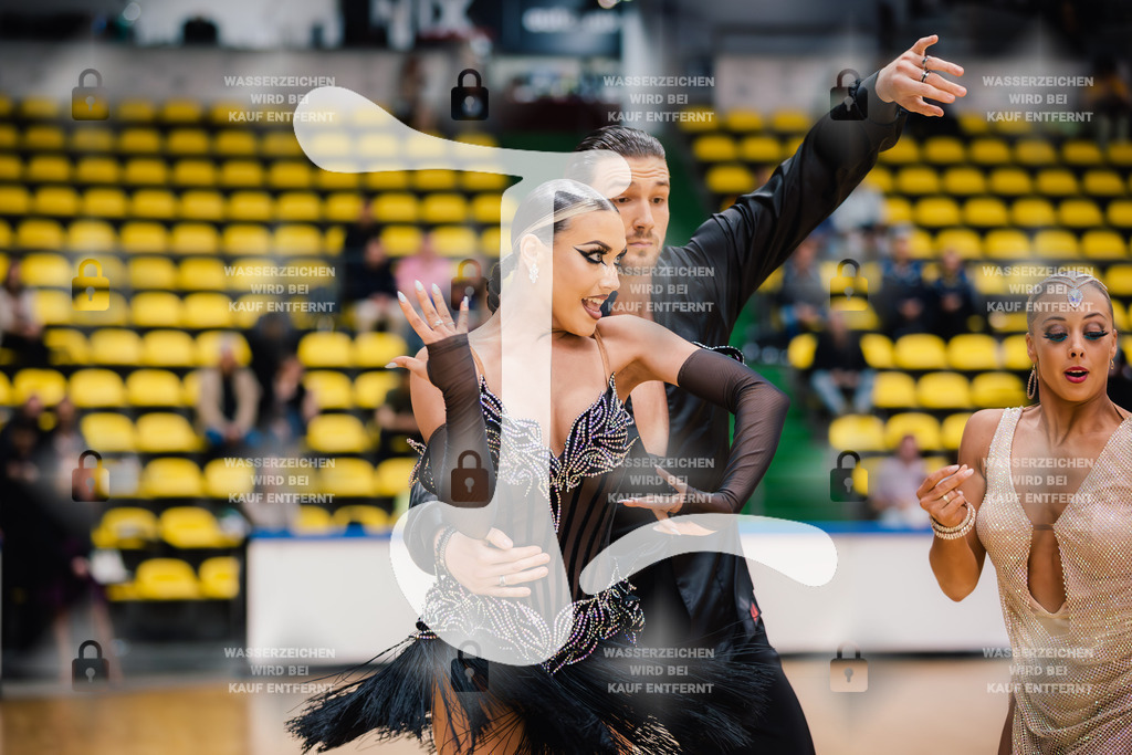 Hessen Tanzt WDSF International Open Latin 11th (43) Justin Lauer _ Rita Schumichin (TSC Saltatio Neustadt im TV 1860 Mußbach)-2025-05-18-4211 | Webshop for digital downloads and prints of dance sport, event & show photographer Julian Link - Realisiert mit Pictrs.com
