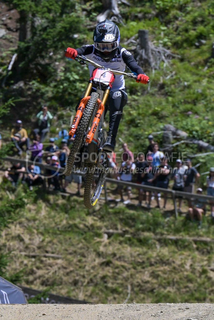 UCI Mountain Bike World Cup Lenzerheide 2022 - Downhill - 9. July 2022 | UCI Mountain Bike World Cup Lenzerheide 2022 - Downhill
Bike Kingdom, Lenzerheide
#4 FARINA Eleonora (ITA)
Bild: Sportfotografie Markus Aeschimann | www.markus-aeschimann.ch - Realisiert mit Pictrs.com