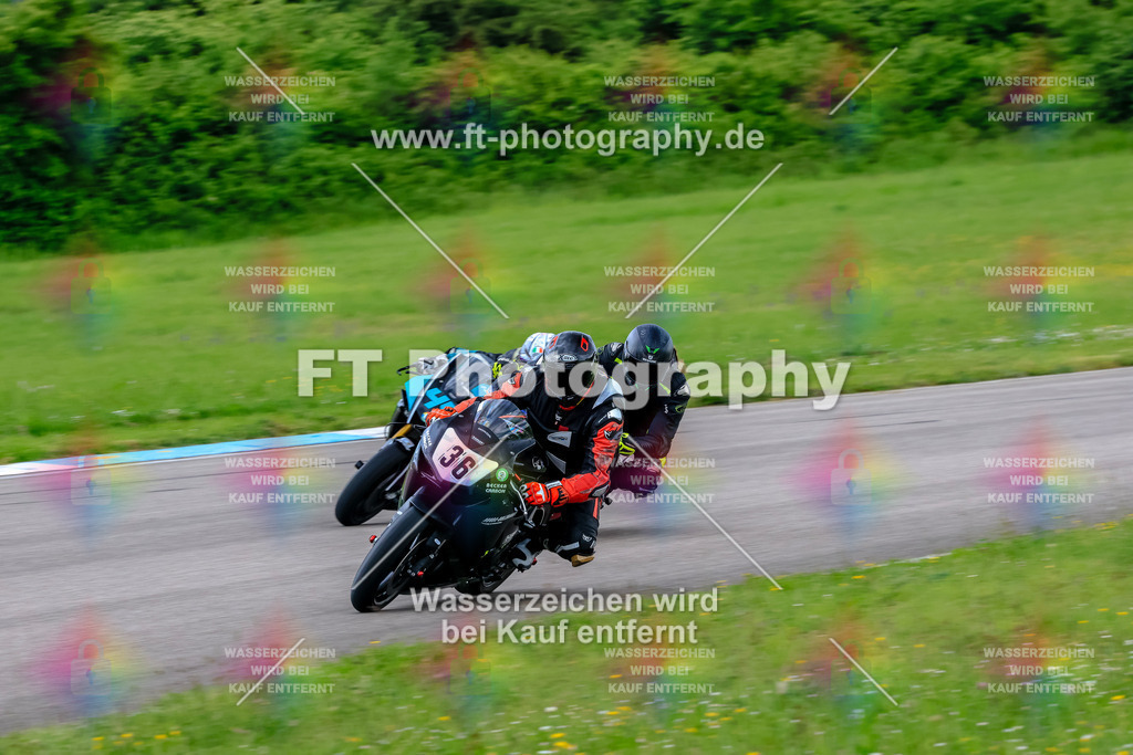 MotoTeam-3657 | Hier findet Ihr Bilder von Touristenfahrten auf der Nürburgring Nordschleife oder von anderen Veranstaltungen die ich besucht habe. Viel Spass beim Durch Schauen 