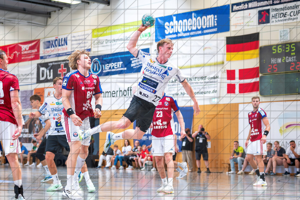 IHC 2026 - Handball-Club Hamburg vs. Mors-Thy Håndbold | Simon Skovhus Jensen (Mors-Thy Håndbold #27); IHC 2026 - Handball-Club Hamburg vs. Mors-Thy Håndbold am 08.08.26 in Sporthalle KGS, Schneverdingen - Realisiert mit Pictrs.com