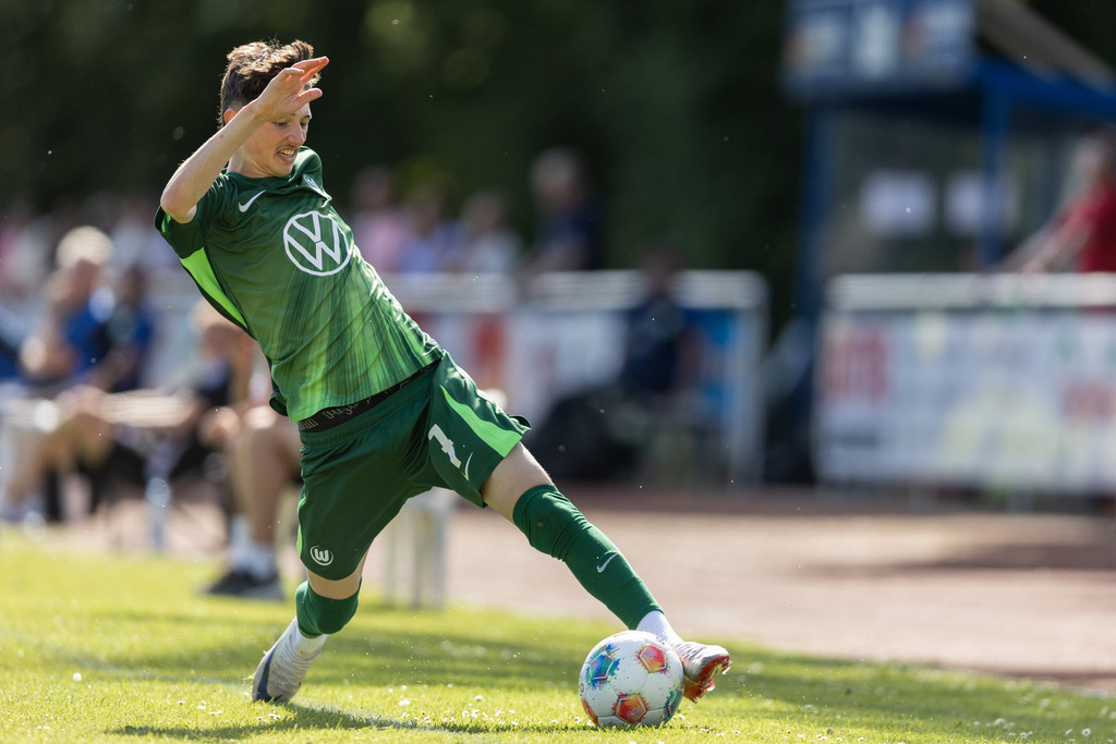 Fußball I Männer I 40. Pfingscup Hollage I 13216 | realhellocedii - Realisiert mit Pictrs.com